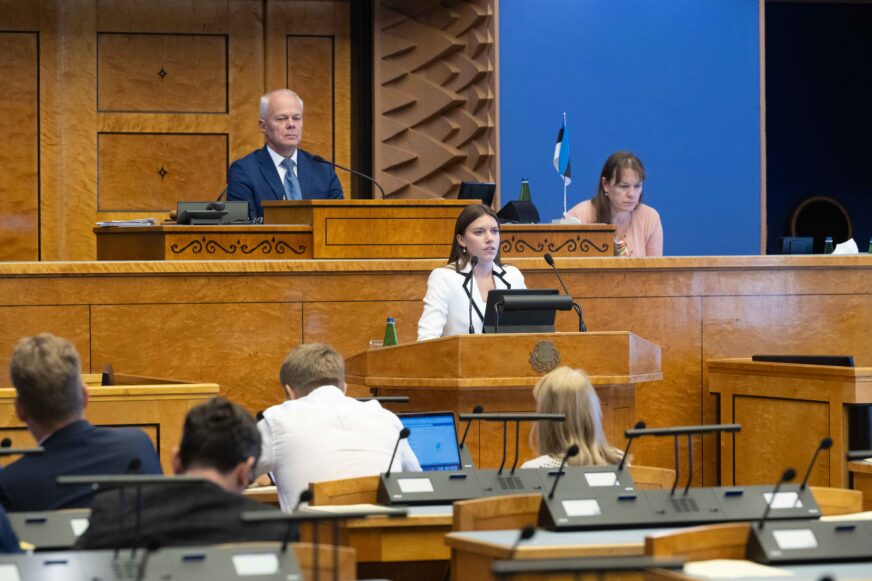 Eelmisel istunginädalal otsustasid koalitsiooni kuuluvad erakonnad ja Riigikogu juhatus võtta opositsioonilt ära parlamentaarse demokraatia instrumendid ning se