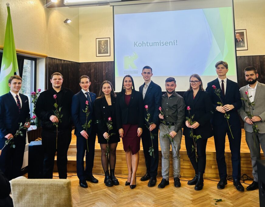 The Central Party’s Youth Council elected a new board.  Valentina Bortnovski was re-elected as the chairman